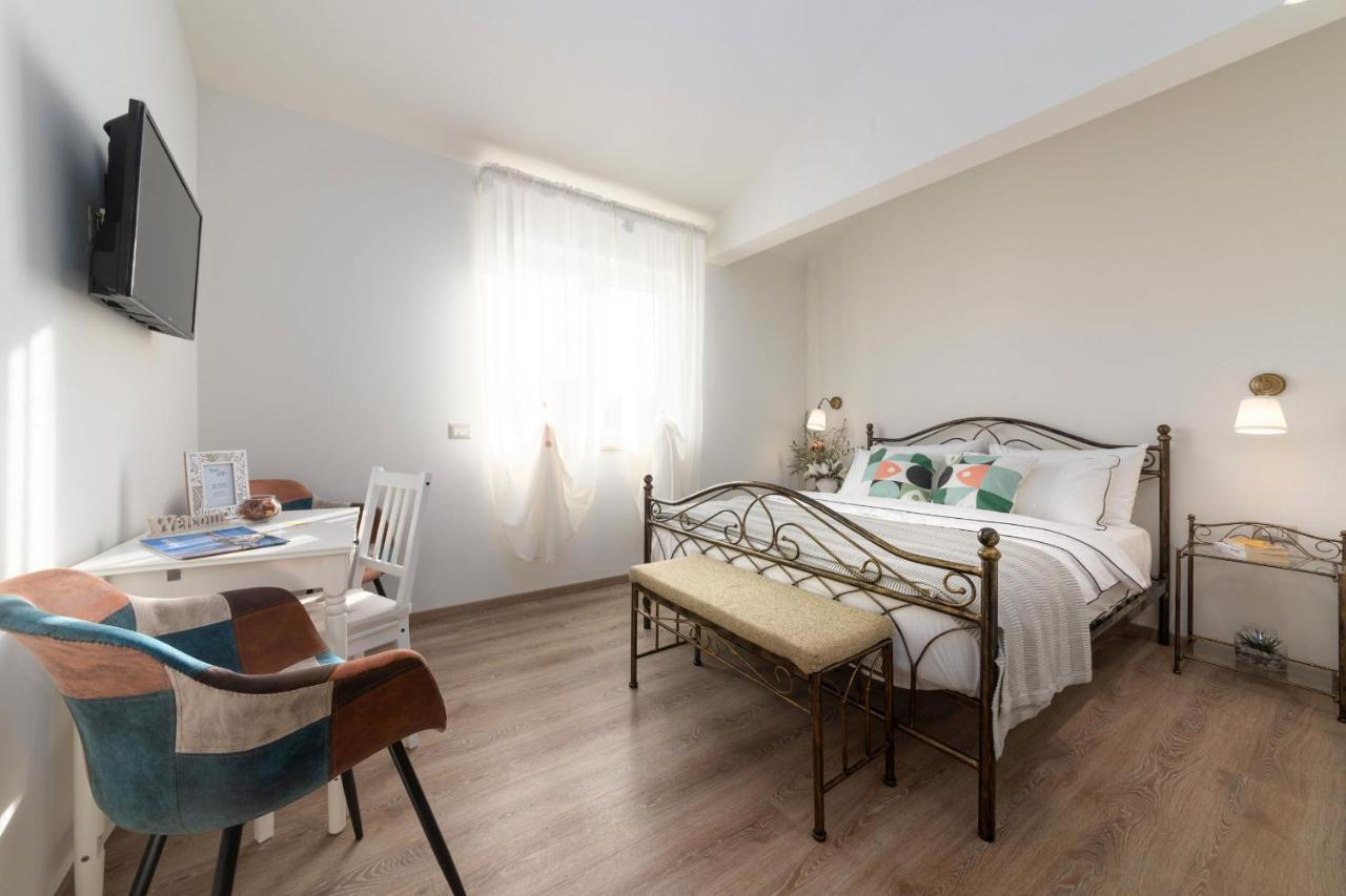Rooms Karolina Funtana Exterior foto